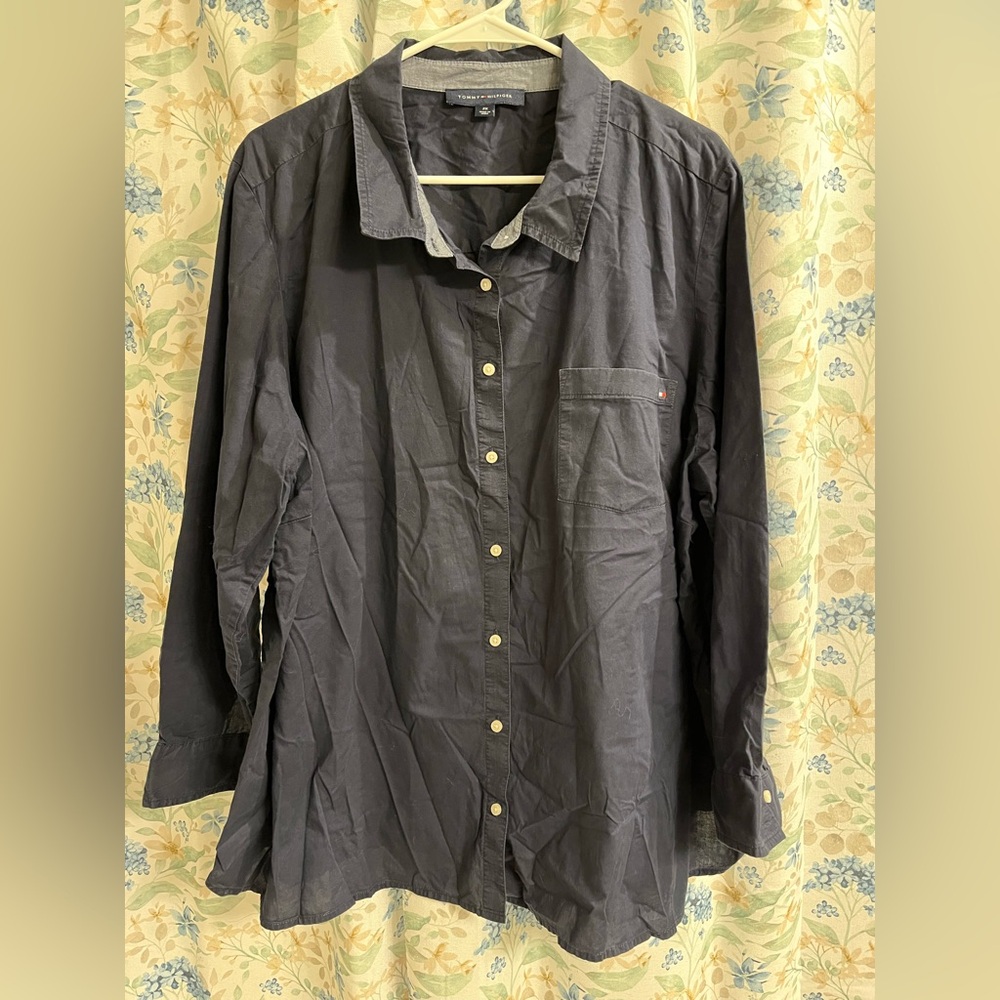 Women’s 2X Tommy Hilfiger button down shirt